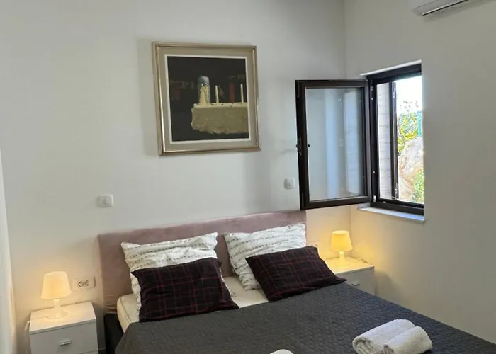 Propertisno Apartment